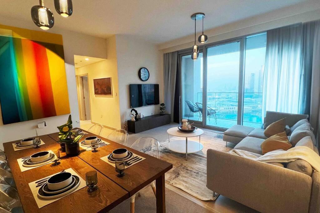 Apartment Brand New 2b/r With Burj Khalifa And Fountain View Dubai